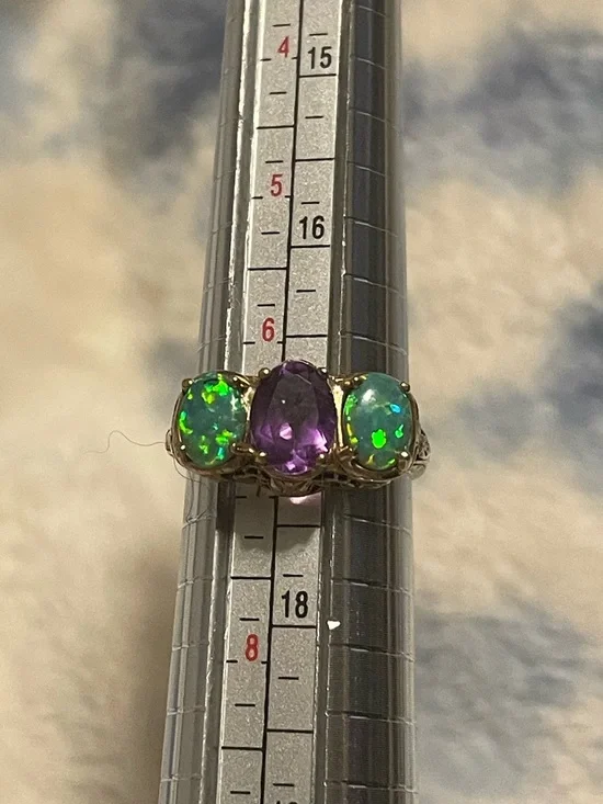 Vintage 10K Gold Opal and Amethyst  Ring size 7 - Picture 10 of 13